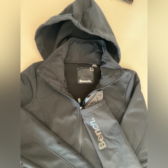 Bench Jacket - Picture 2 of 2